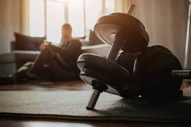 穆里尼奥盯上曼城球星，瓜迪奥拉面临重大转会抉择