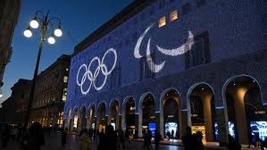 西媒：巴萨正寻找5月份国家德比球衣的联名对象，歌手霉霉成首选