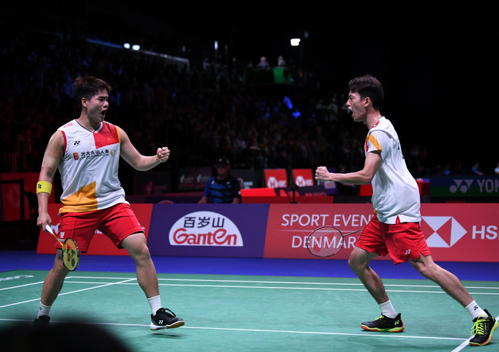 用实际行动 用实际行动