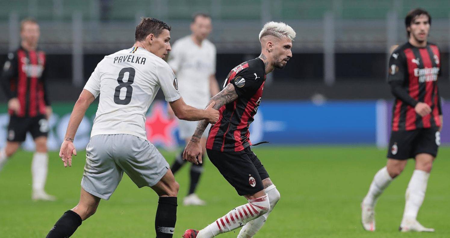 他在攻防两 他在攻防两